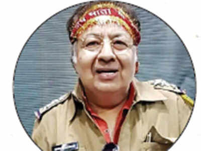 64-year-old Andheri man held for impersonating cop