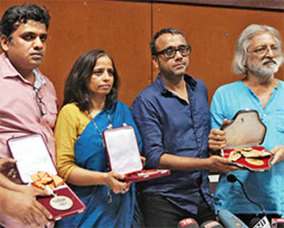 12 filmmakers return National Awards over ‘rising intolerance’
