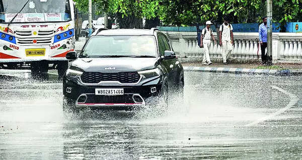 After Friday’s break, city gets light rain on Sat; more spells likely in next 48 hours