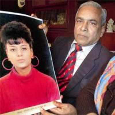 Ruchika's family pulls out torture charges against molester cop