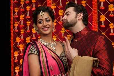 Neil Nitin Mukesh and Rukmini Sahay’s wedding trousseau