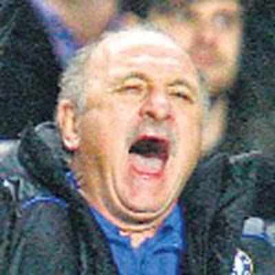 Scolari fumes over Lampard's red card