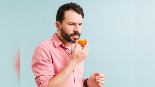 Loss of taste or smell (not cold-induced)