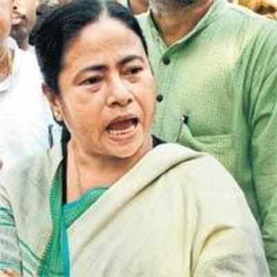 Mamata's car fired at in Nandigram; three die in latest flare-up