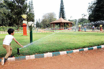 Lalbagh battles city pollution
