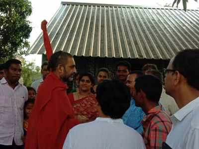 Ahead of Ayodhya verdict, seer spends time at Muslim devotee’s home in Andhra town