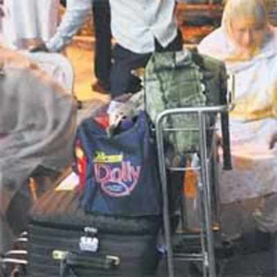 Haj panel refuses to pay for excess baggage of pilgrims