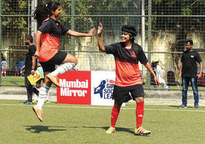 MGSL: Defending champs Bandra Packers move to KO stage