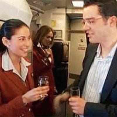 Love in the air as stewardess gets onflight proposal