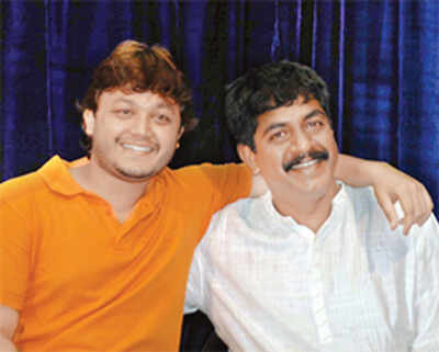 Yogaraj Bhat gifts away Ganesh’s ‘Jamoon’