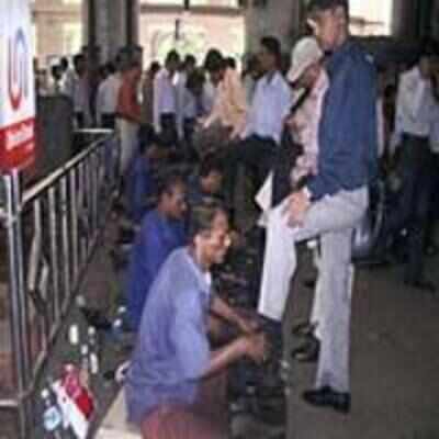 Mumbai's shoe-shine boys