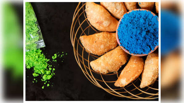 Gujiya