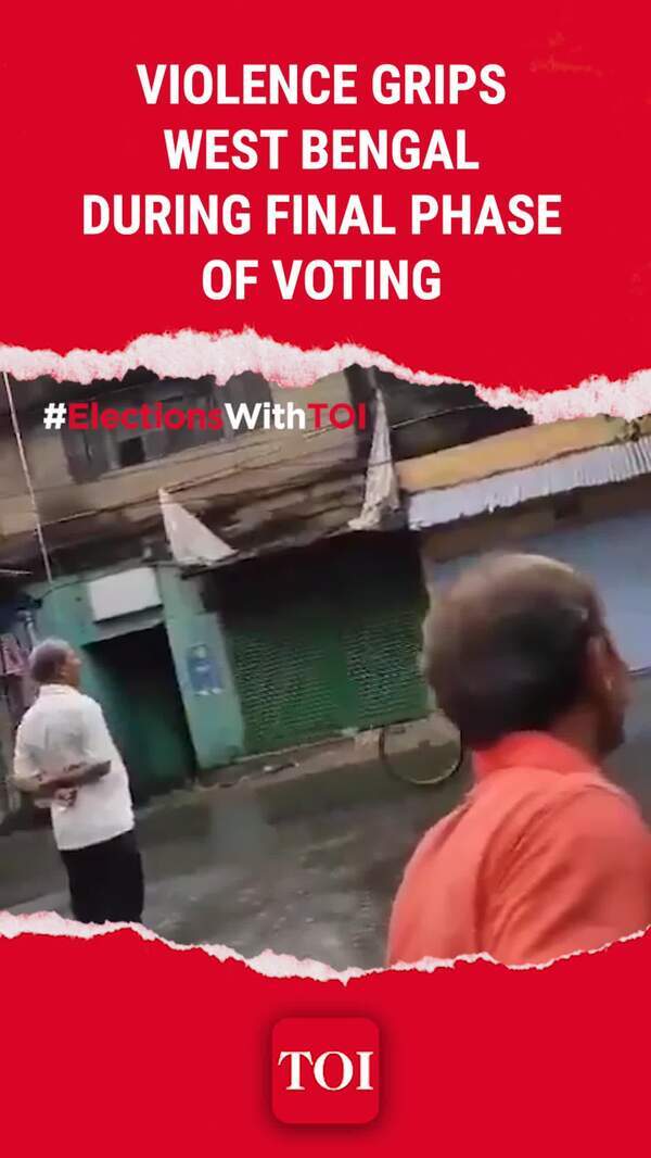 Mob Throws EVM Machine Into Pond In Bengal’s South 24-Parganas | LS Election 2024 Phase 7