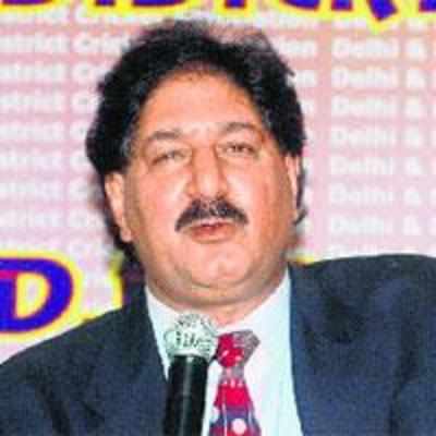 Slamabad: Ex Pak players, media lash out at Board