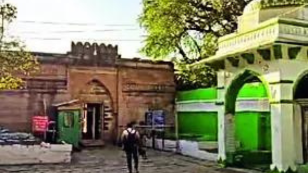 '39 broken idols found at Bhojshala complex in MP during ASI survey'
