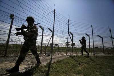 Pakistani Rangers violate ceasefire again; 3,500 migrate from border villages