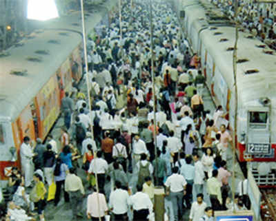 Western Rly admits defeat against rush hour crowds
