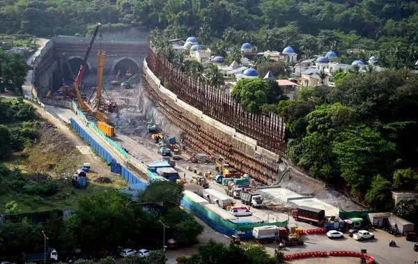 Chief minister Devendra Fadnavis launches Thane-Borivli tunnel boring machine; calls it ‘engineering marvel’