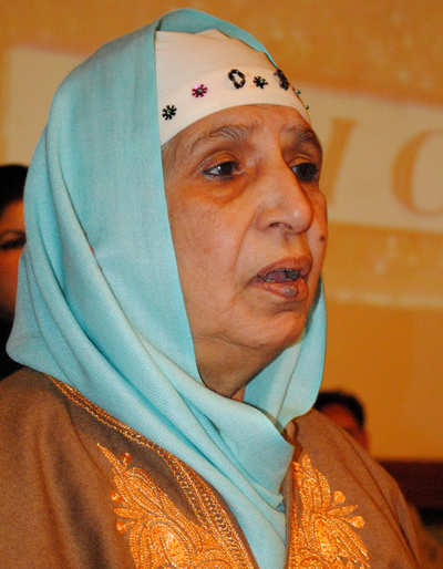 Kashmir’s golden era singer Raj Begum dead at 89