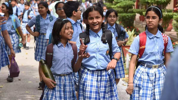 Follow fee rules, don’t force parents to buy books from you, UP tells schools