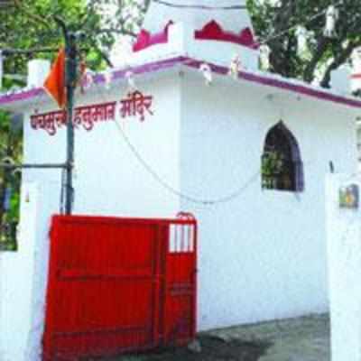 Cash stolen from temple in Vashi