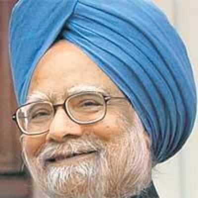 Manmohan is fine, will walk out of AIIMS today