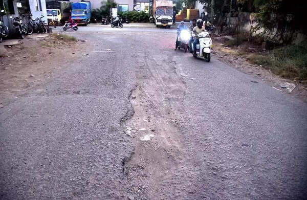 NMC allocates Rs 54 crore to fix road potholes ahead of monsoon
