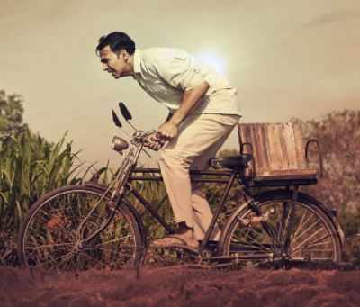PadMan trailer: Akshay Kumar plays superhero in Arunachalam Muruganantham biopic featuring Sonam Kapoor and Radhika Apte