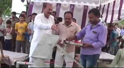 Dalit man’s oath fulfilled after local MLA inaugurates hand pump