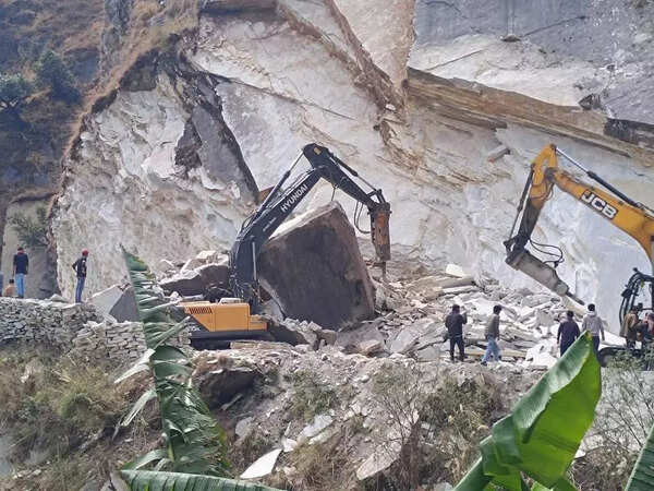 Excavator operator killed in landslide on Kailash Mansarovar route