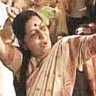 Sushma's song and dance snowballs into a political row