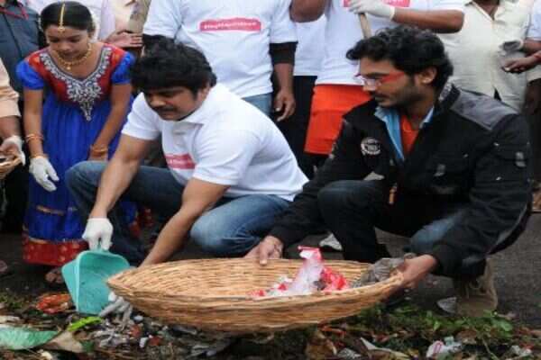 Nagarjuna nominates Allu Arjun for Swachch Bharat