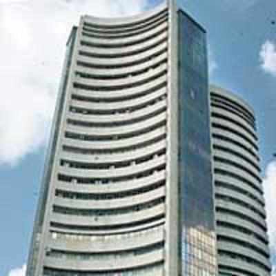 Sensex slips on bank, auto scrips