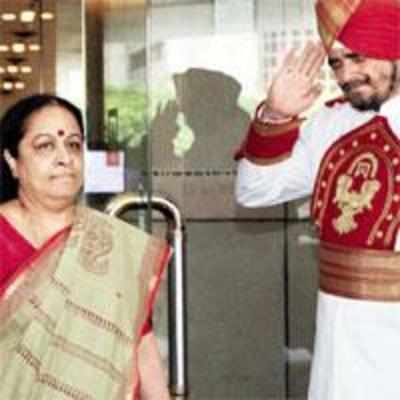 Cong sorry for DMK, but mum on 2G scam