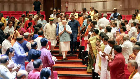 Opposition brought no-trust motion to test confidence of own bloc: PM to BJP MPs
