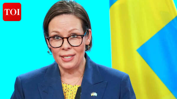 Iran executed Swedish citizen: Sweden FM