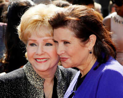 Debbie Reynolds dies day after daughter Carrie Fisher