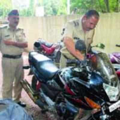 Vashi cops recover 2 stolen bikes near Mini-seashore