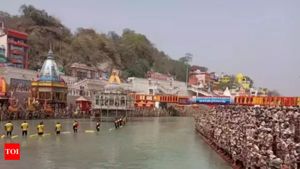 Mahakumbh 2025: Won’t allow non-Hindus to set up eateries, seers body says