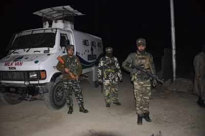 Kashmir: Jaish-e-Mohammad terrorists attack on CRPF training centre in Pulwama, four jawans and three terrorists dead