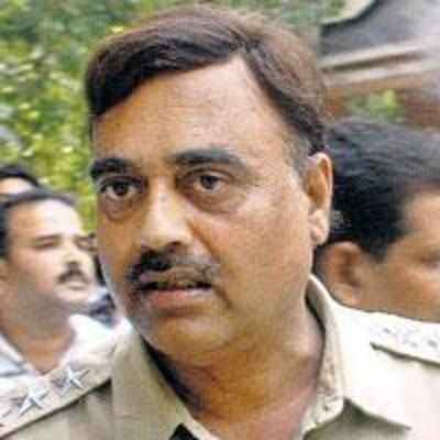 More trouble for officer transferred due to '˜cowardice' during 26/11