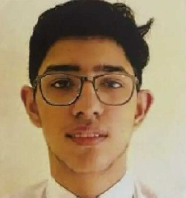 Kanpur’s Ojhaswit tops ISC with flawless 100 out of 100 in all subjects