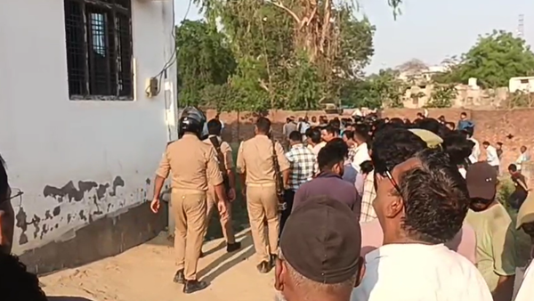 4 minor siblings found dead inside their home in Lucknow; mother suspected