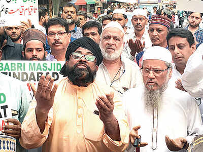 SoBo mosques mark Babri demolition with spl azaan