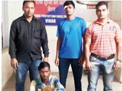 Chor-police chase ends in phatka thief’s arrest