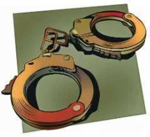 Anti stabbing squad arrests two- seizes knife and sword in Belagavi