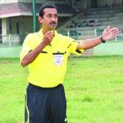 Thane man referees Blackburn-Pune soccer match