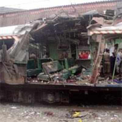 Officer admits to delay in filing crucial FIR in 7/11 blasts case