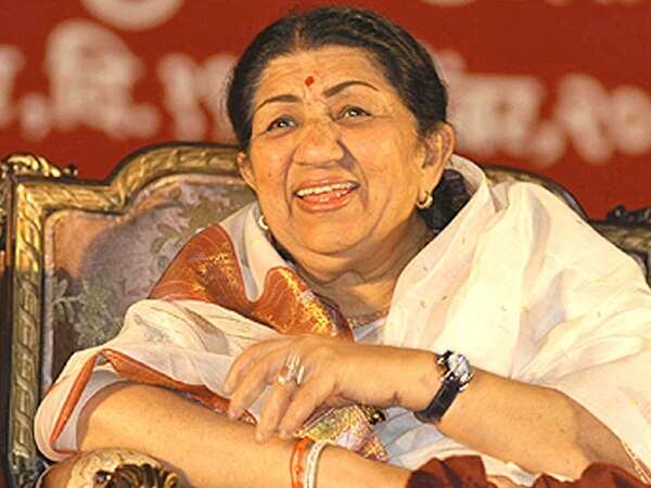 PIC: A fan's 'sand art' tribute to Lata Mangeshkar