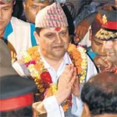 Nepal king draws flak for ritual visit